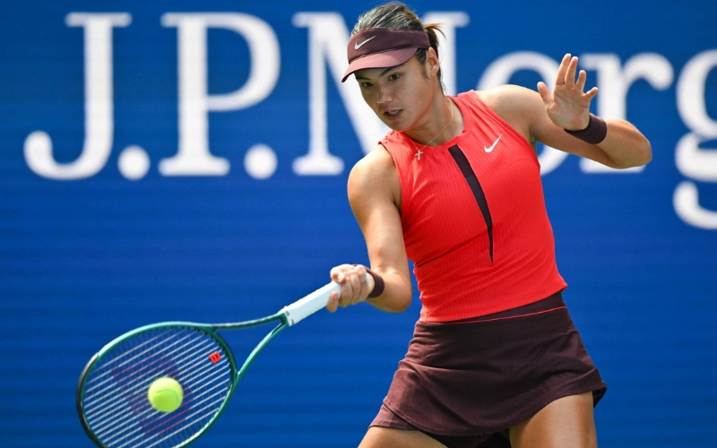 Emma Raducanu Coach 2025